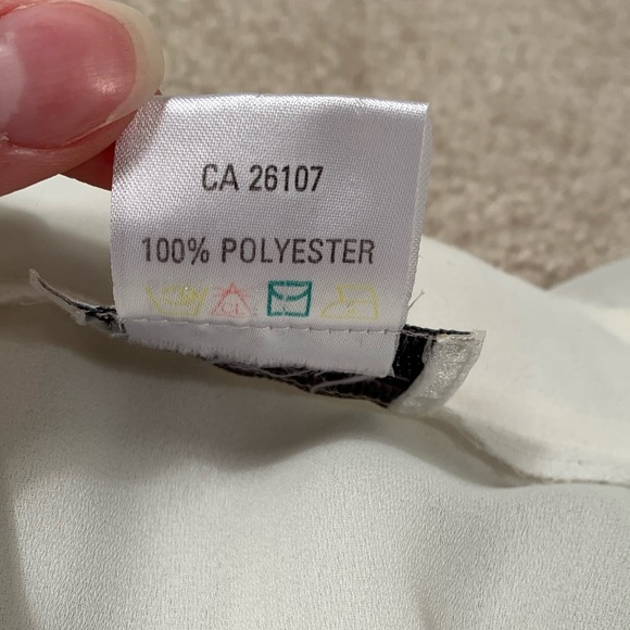 Lace Button Up Blouse - Picture 7 of 9